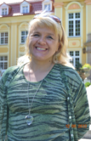 mgr Magdalena Wrona  (n-l dyplomowany)     – język angielski